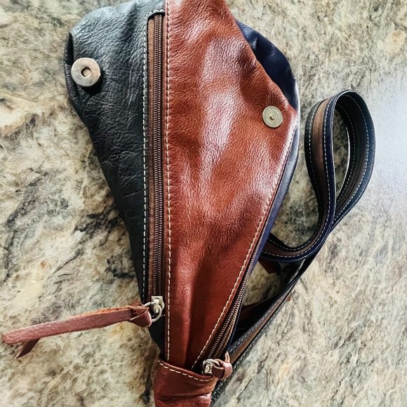 T.Nobile Crossbody Purse - Picture 1 of 1